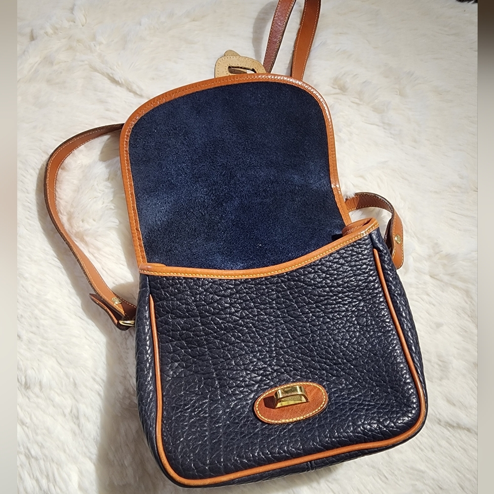 Vintage Dooney & Bourke Equestrian All Weather Leather Crossbody - Picture 5 of 9